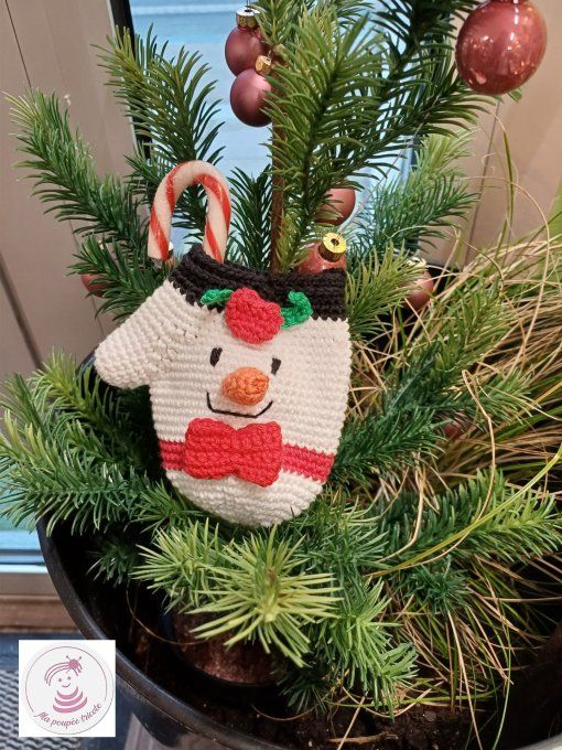 Moufle décorative pour sapin au crochet : Mon petit bonhomme de neige